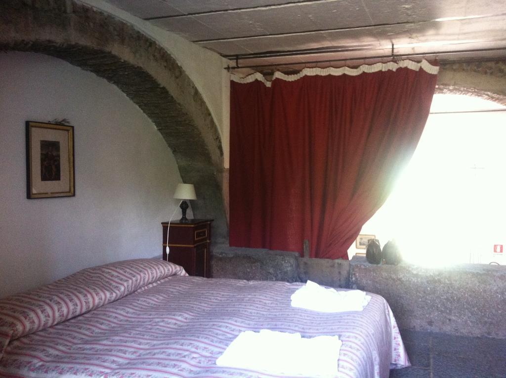 La Rocca Della Rosa Zafferana Etnea Quarto foto